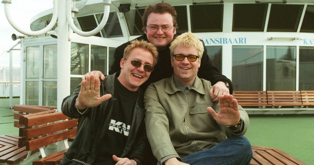 Robert Wåtz, Adam Alsing och Micke Syd Andersson ledde Röd avgång 1997. Robert Wåtz, Adam Alsing och Micke Syd Andersson ledde Röd avgång 1997.